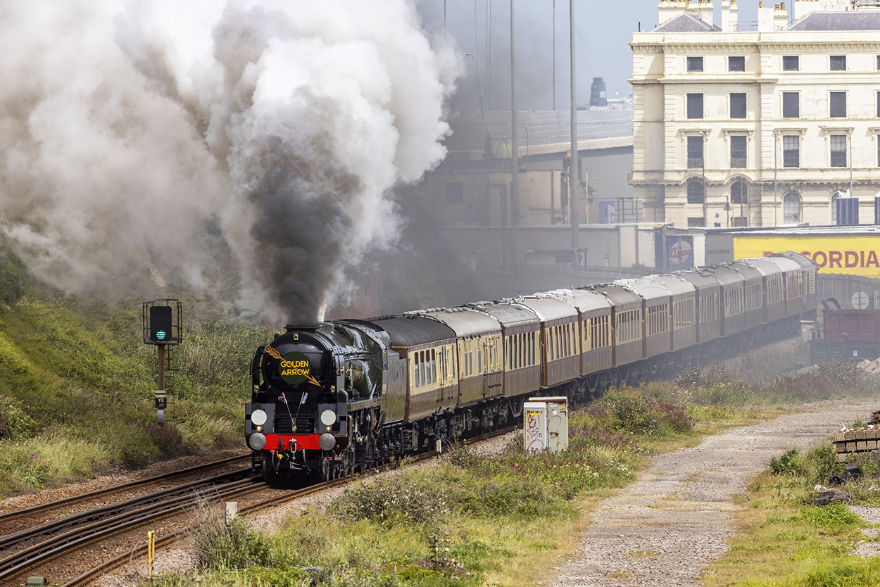 Dover Calendar 2027 - Image 5