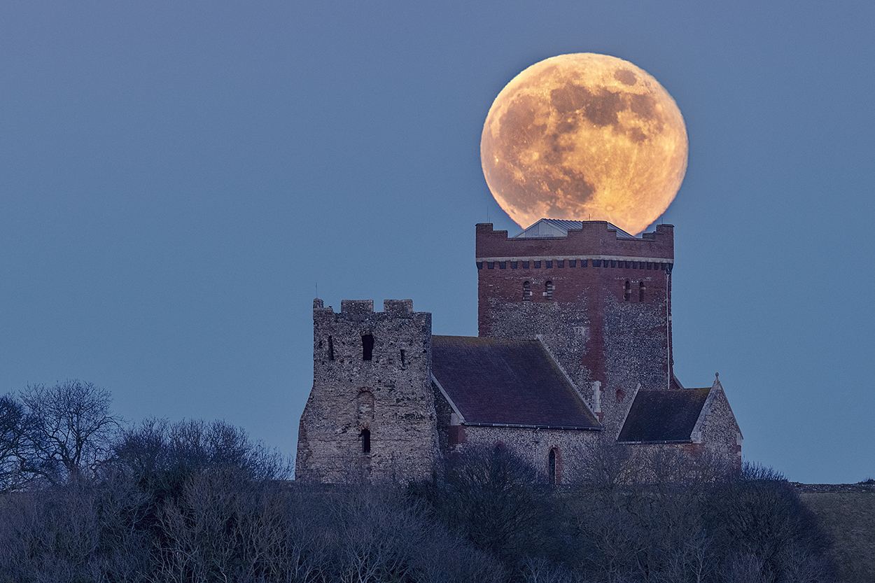 Dover Calendar 2027 - Image 3